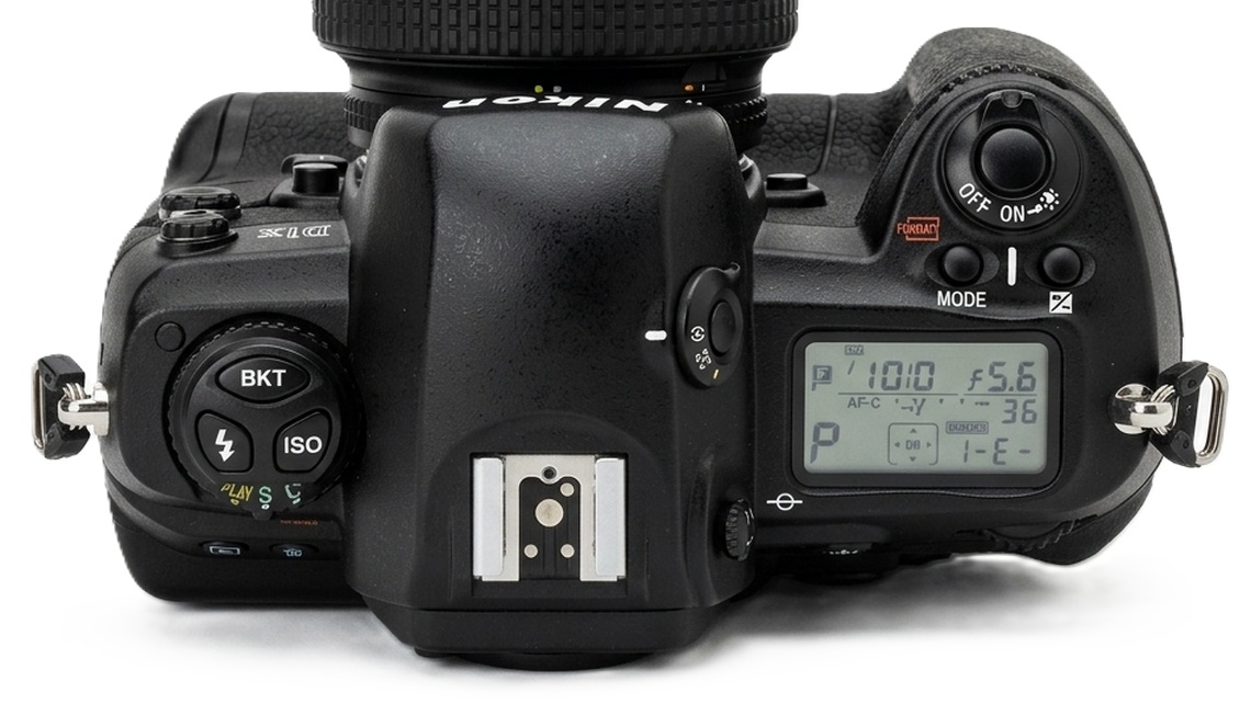 Nikon D1x