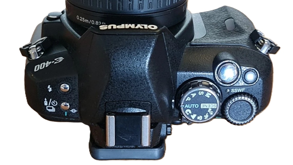 Olympus E-400