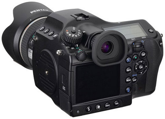NikonD200a